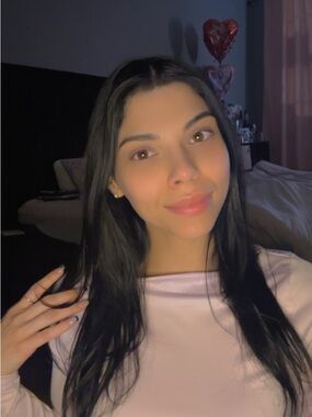 Meet your Posher, Ari